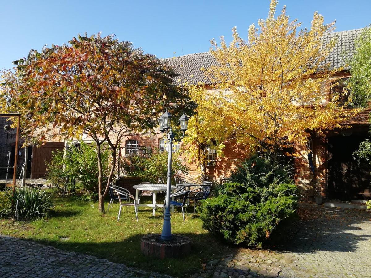 Ehemalige Bibliothek Apartment Fuer 2 Mit Kueche Kamin Netflix Parken Und Hofladen Steinhofel Eksteriør bilde